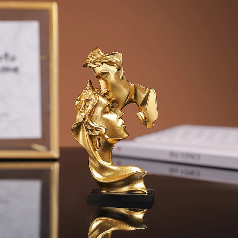 Lovers Statue Figurine